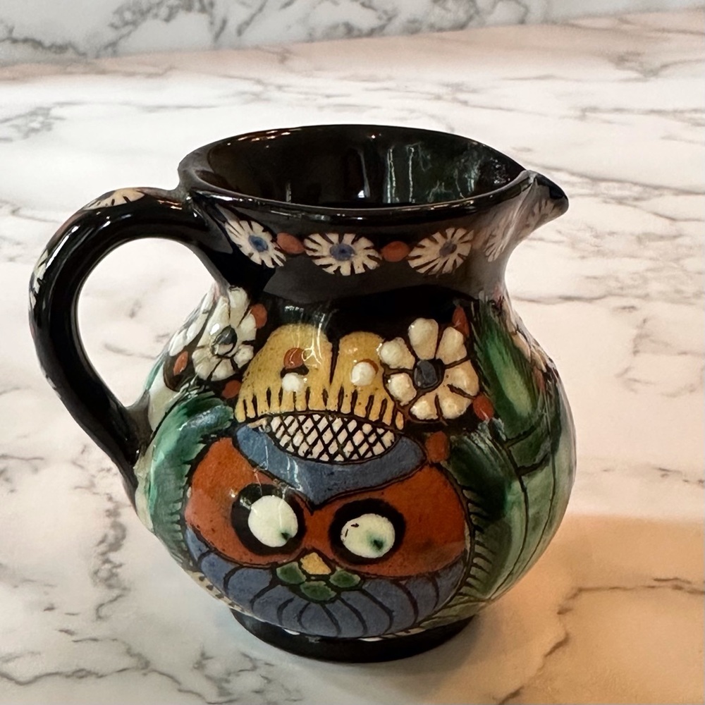 Thoune antique small creamer